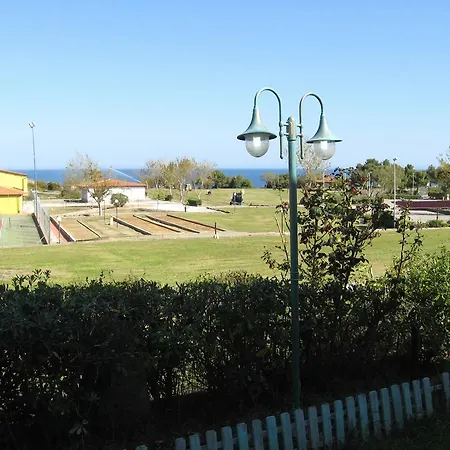 Le Tre Rose Mare Villa